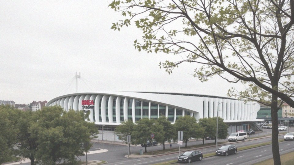 Jakie są kluczowe informacje o stadionie w Poznaniu?